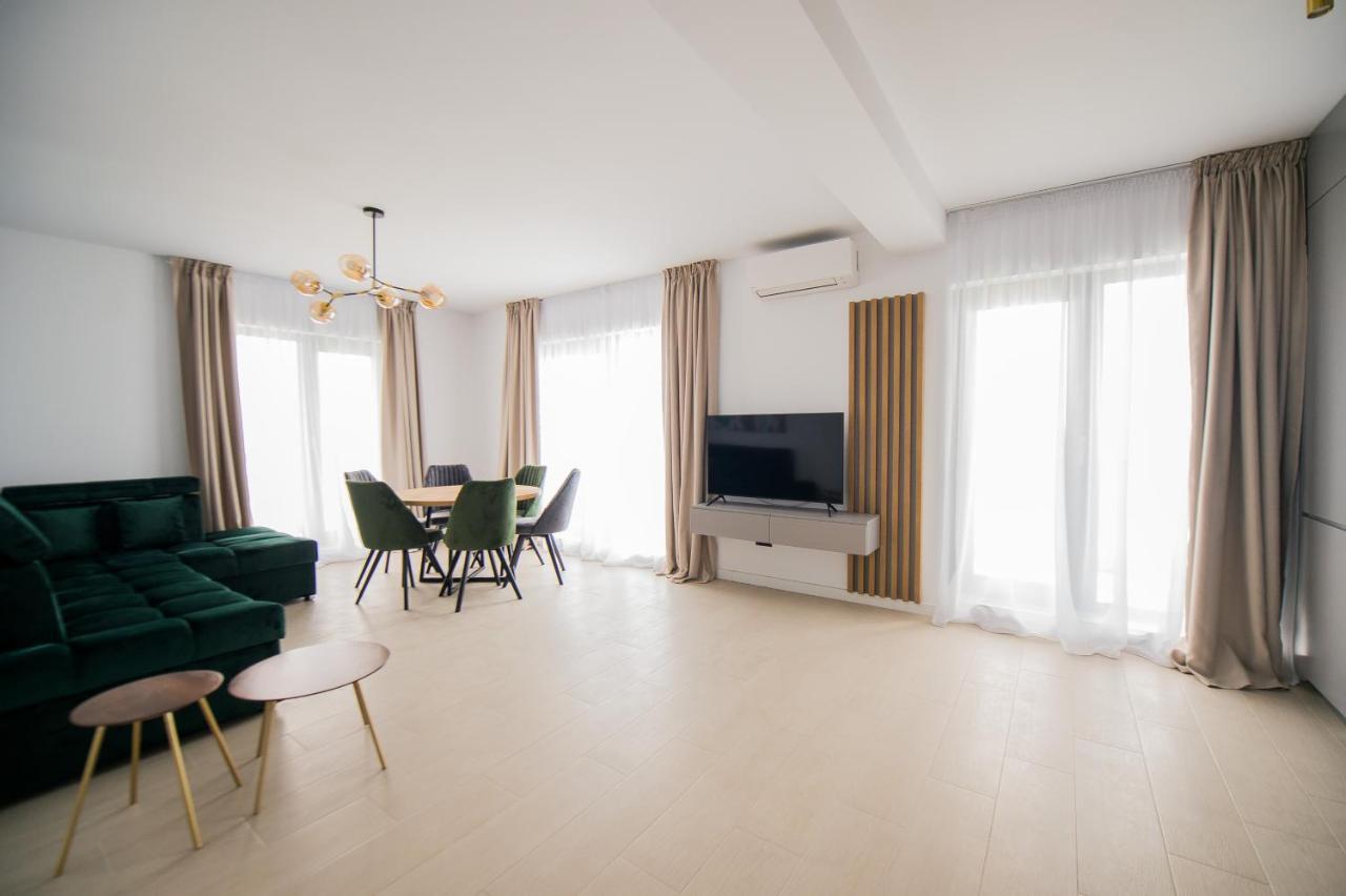 Luxury Promenada Apartment - Frontal Beachfront Mamaia Nord Năvodari Exterior foto