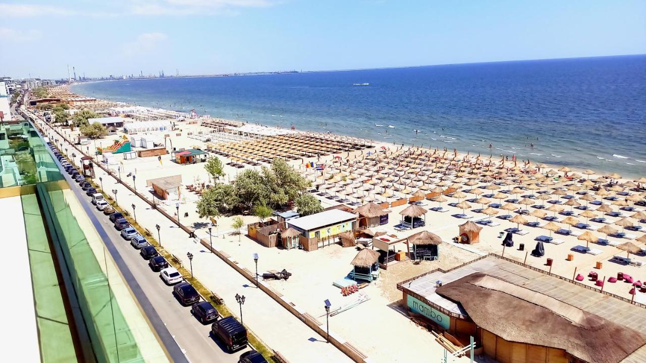 Luxury Promenada Apartment - Frontal Beachfront Mamaia Nord Năvodari Exterior foto