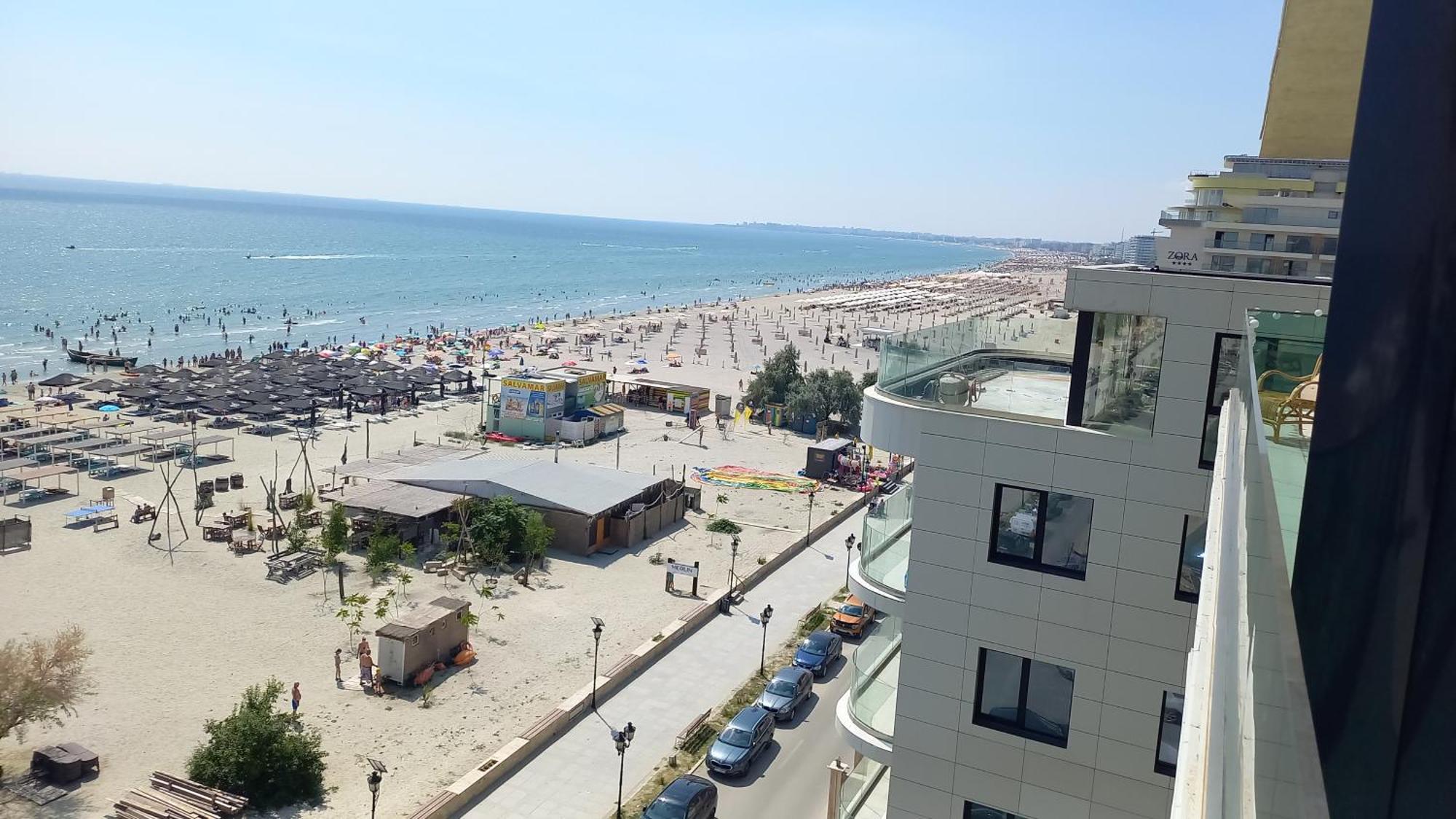 Luxury Promenada Apartment - Frontal Beachfront Mamaia Nord Năvodari Exterior foto